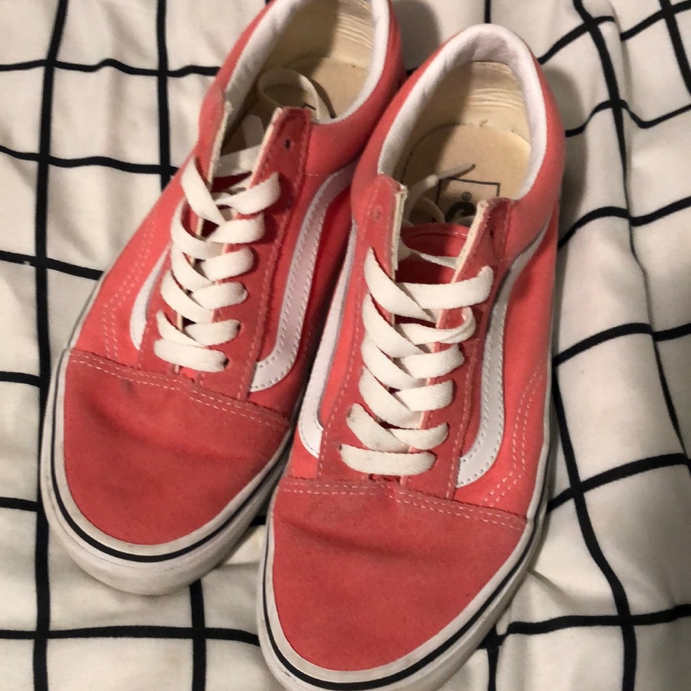 LIKE NEW VANS SHOES💕